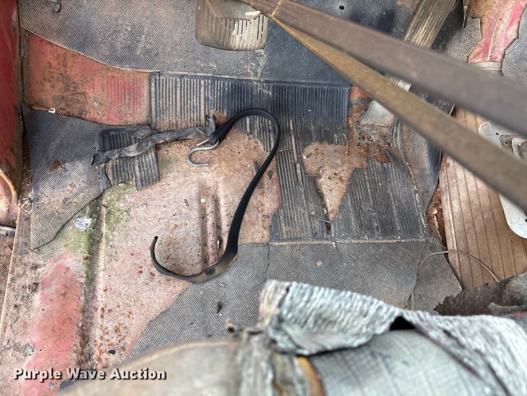 image for item EA4659 1965 Ford F100 pickup truck cab and chassis