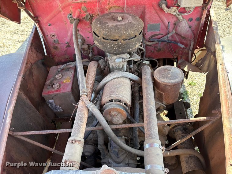 image for item EA4659 1965 Ford F100 pickup truck cab and chassis