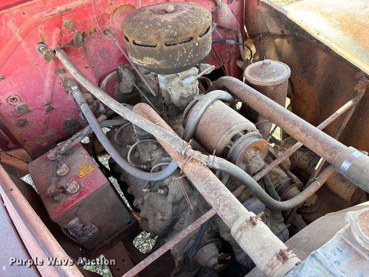 image for item EA4659 1965 Ford F100 pickup truck cab and chassis
