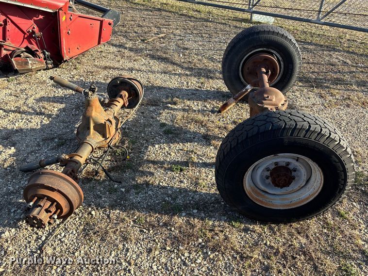 image for item EA4661 (2) axles