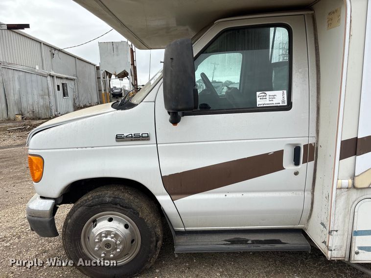 image for item EA7204 2007 Four Winds 31F RV