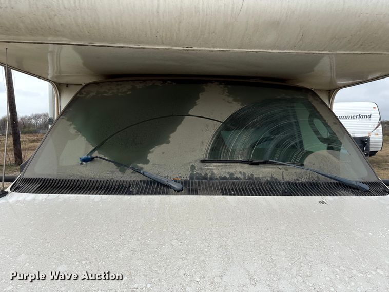 image for item EA7204 2007 Four Winds 31F RV