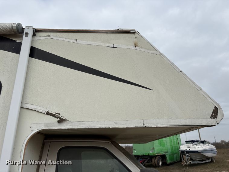 image for item EA7204 2007 Four Winds 31F RV