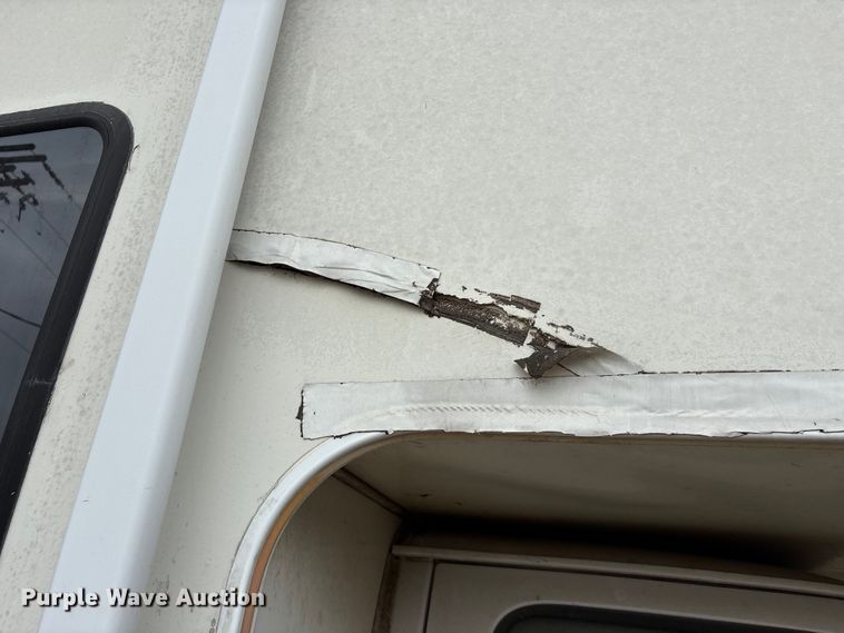 image for item EA7204 2007 Four Winds 31F RV