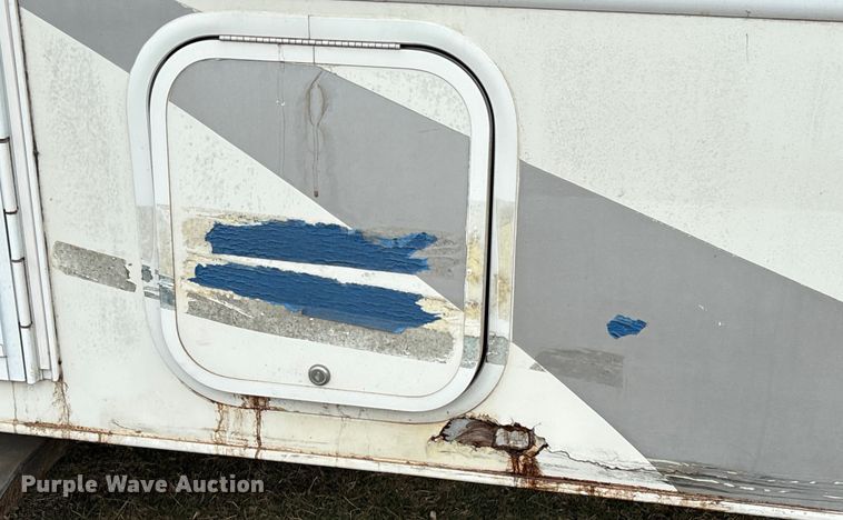 image for item EA7204 2007 Four Winds 31F RV