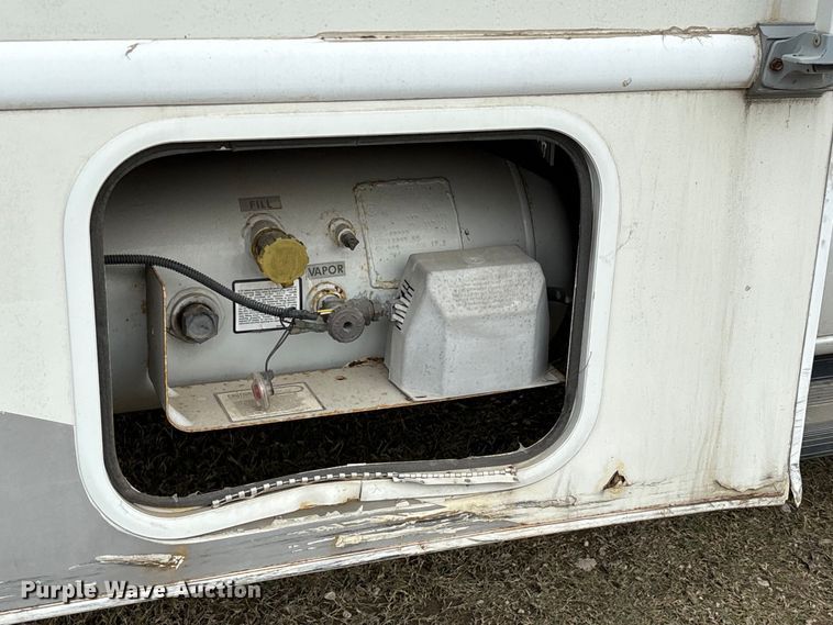 image for item EA7204 2007 Four Winds 31F RV