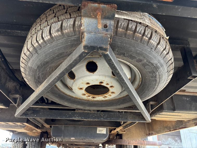 image for item EA7204 2007 Four Winds 31F RV