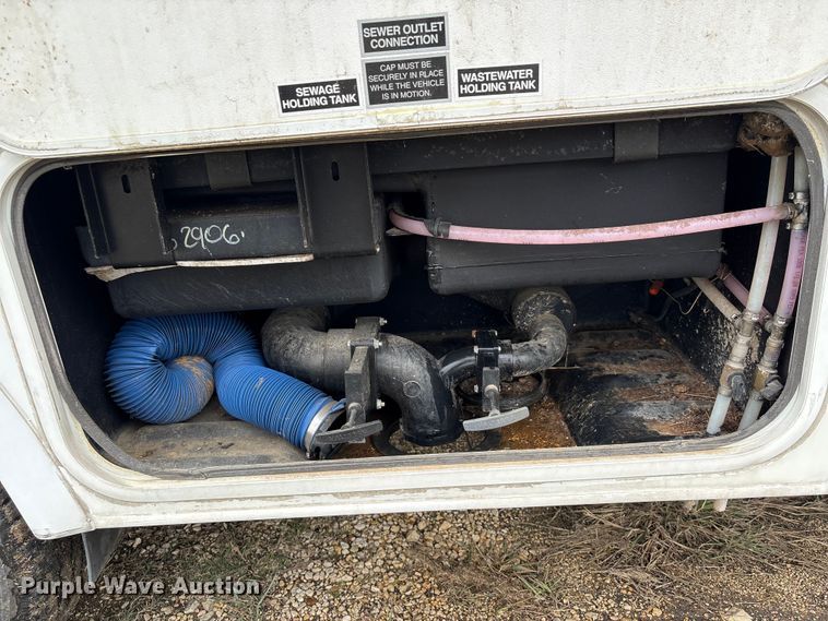 image for item EA7204 2007 Four Winds 31F RV