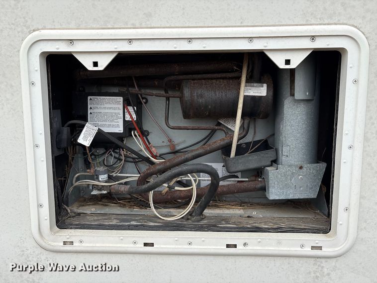 image for item EA7204 2007 Four Winds 31F RV