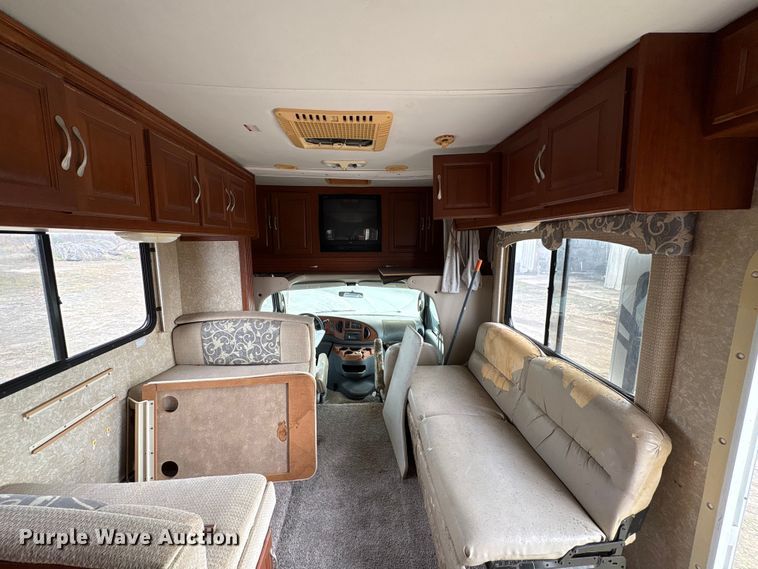 image for item EA7204 2007 Four Winds 31F RV