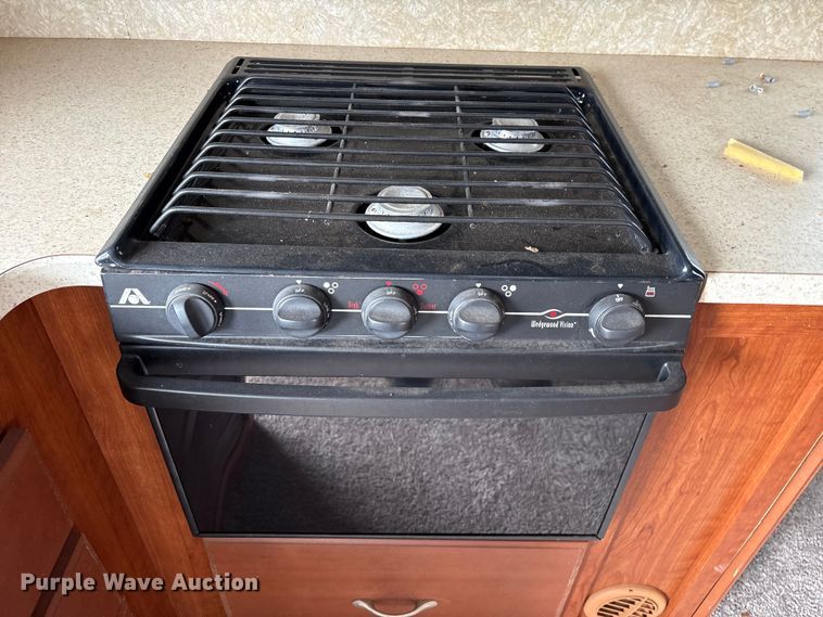 image for item EA7204 2007 Four Winds 31F RV