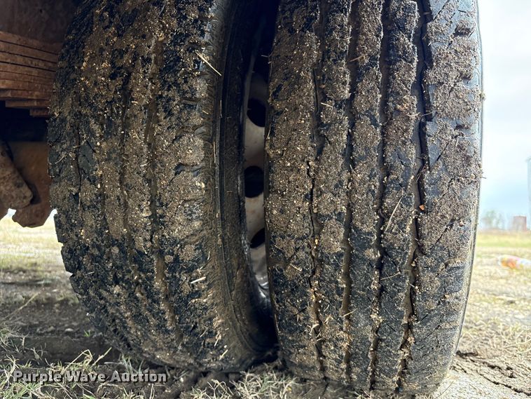 image for item EA7204 2007 Four Winds 31F RV