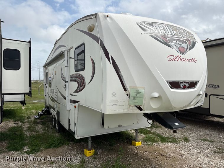 image for item EA7209 2014 Sabre Forest River 250RLUD camper