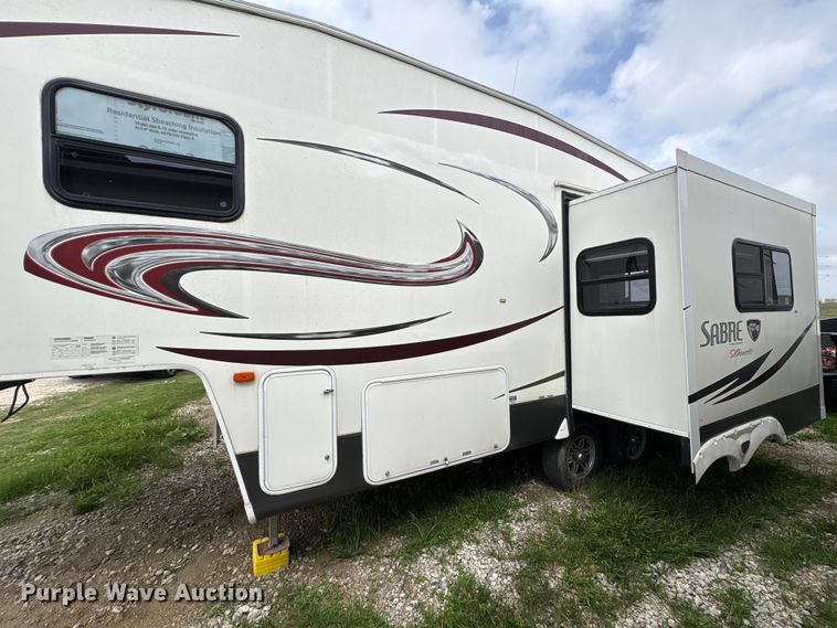 image for item EA7209 2014 Sabre Forest River 250RLUD camper