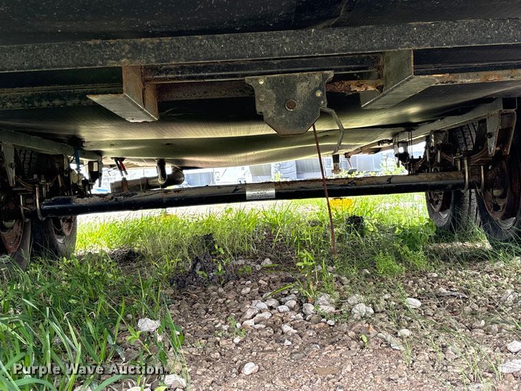 image for item EA7209 2014 Sabre Forest River 250RLUD camper