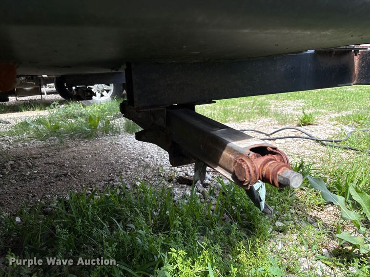 image for item EA7209 2014 Sabre Forest River 250RLUD camper