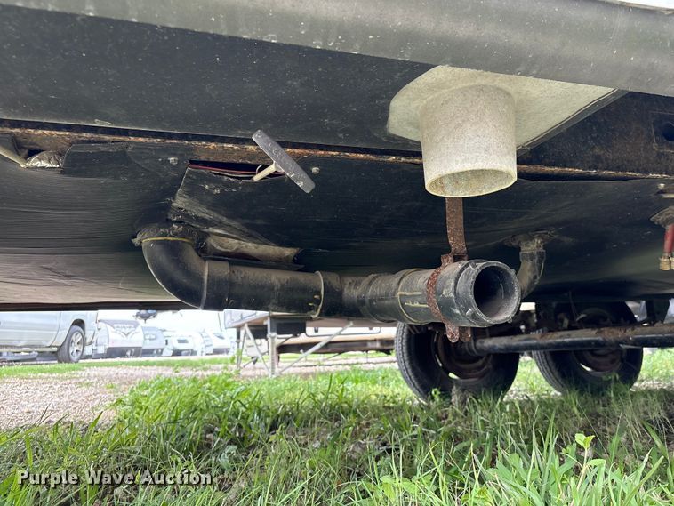 image for item EA7209 2014 Sabre Forest River 250RLUD camper