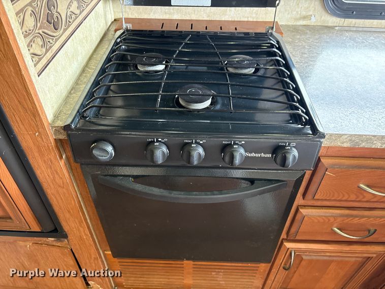 image for item EA7209 2014 Sabre Forest River 250RLUD camper