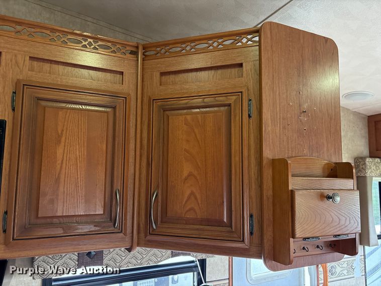 image for item EA7209 2014 Sabre Forest River 250RLUD camper