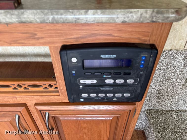 image for item EA7209 2014 Sabre Forest River 250RLUD camper