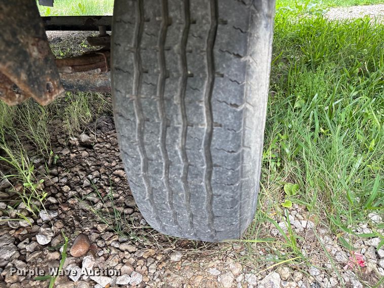 image for item EA7209 2014 Sabre Forest River 250RLUD camper