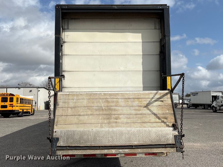 image for item EA7226 2018 Wabash refrigerated van trailer