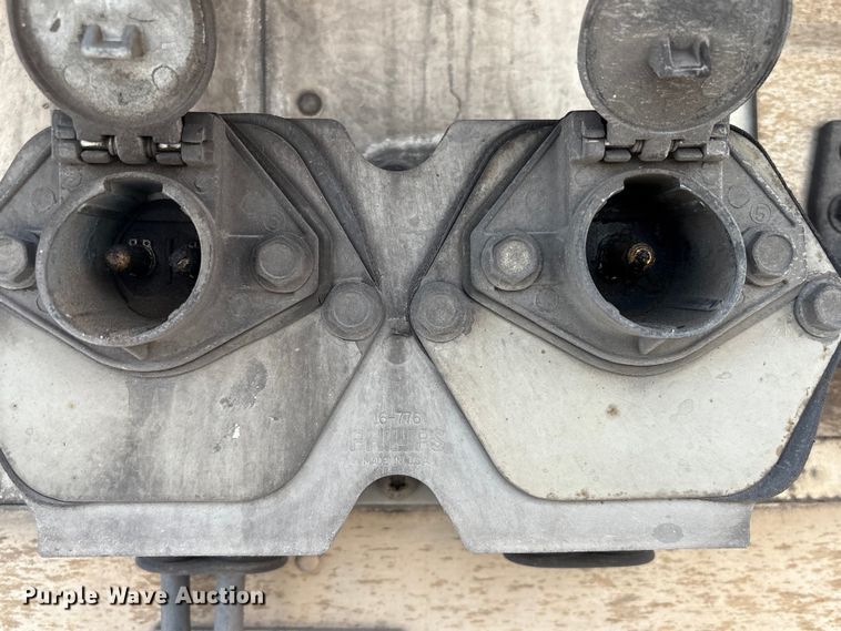 image for item EA7226 2018 Wabash refrigerated van trailer