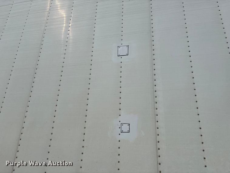 image for item EA7226 2018 Wabash refrigerated van trailer