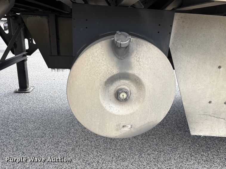 image for item EA7226 2018 Wabash refrigerated van trailer