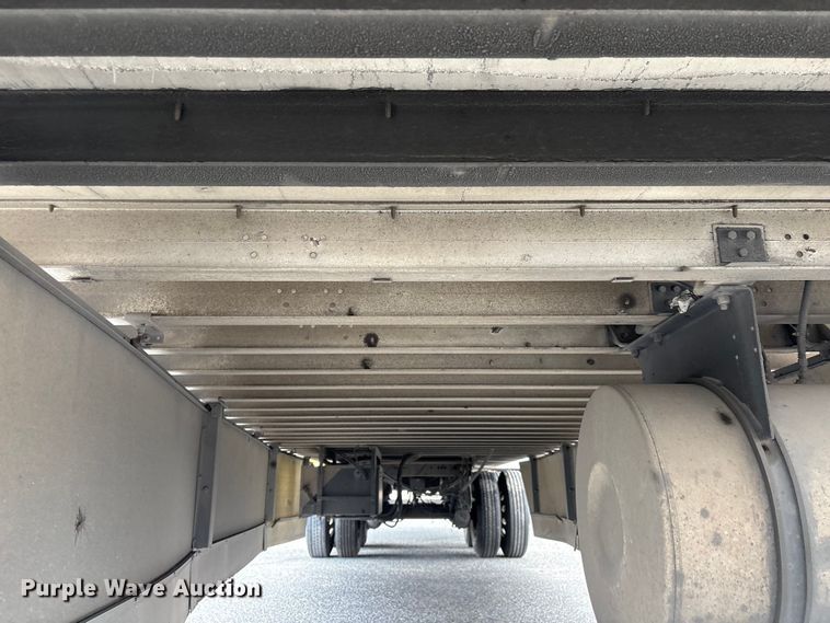 image for item EA7226 2018 Wabash refrigerated van trailer