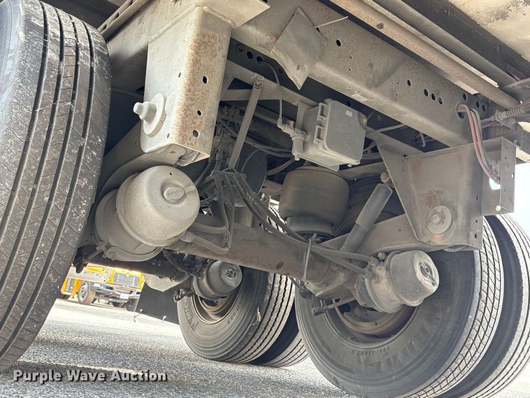 image for item EA7226 2018 Wabash refrigerated van trailer