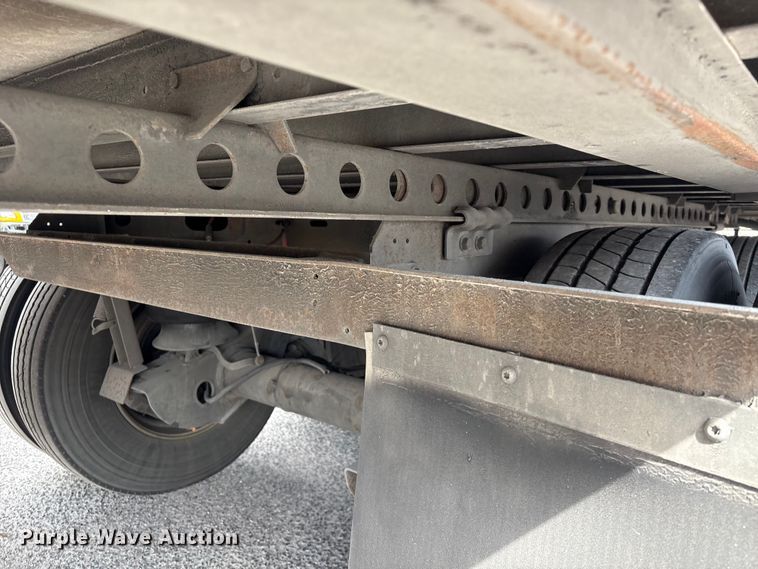 image for item EA7226 2018 Wabash refrigerated van trailer