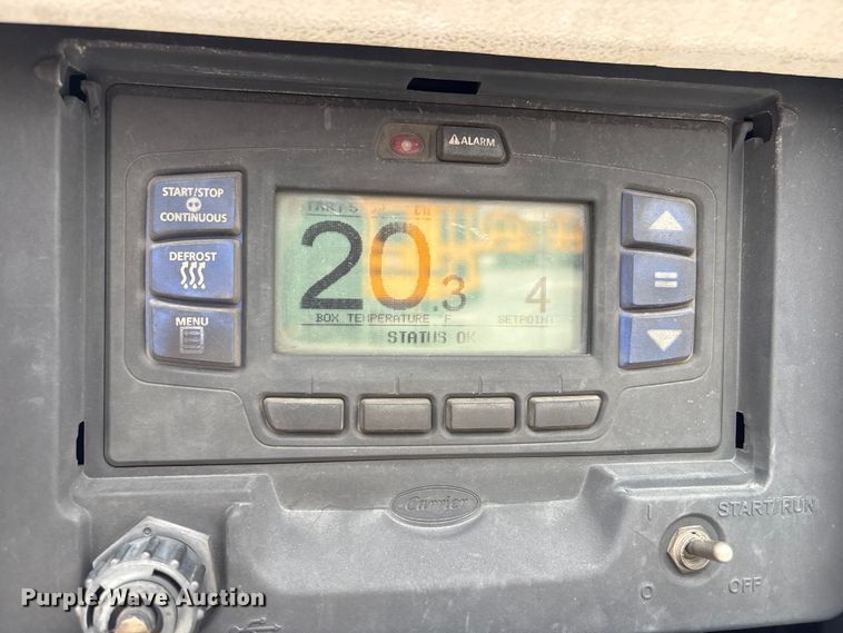 image for item EA7226 2018 Wabash refrigerated van trailer