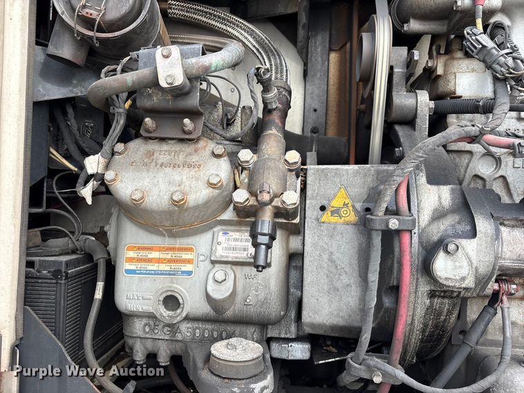 image for item EA7226 2018 Wabash refrigerated van trailer