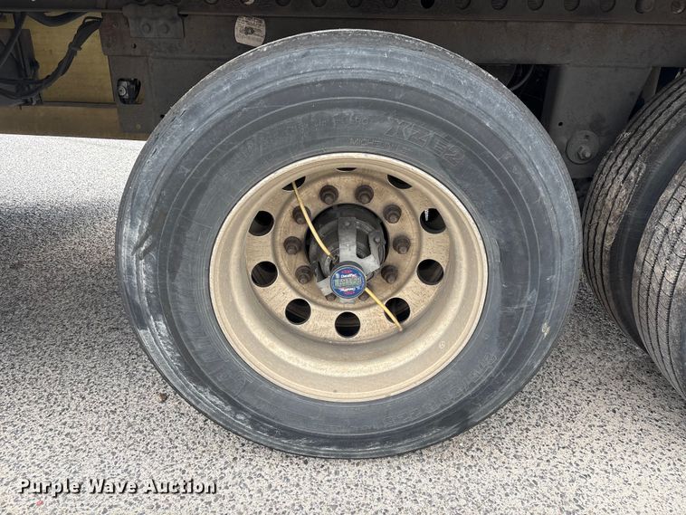 image for item EA7226 2018 Wabash refrigerated van trailer