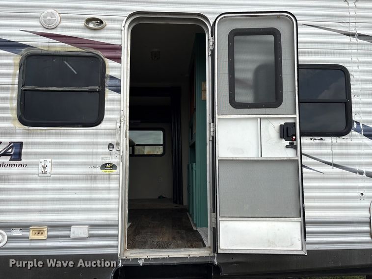 image for item EA7234 2012 Puma Towables Palamino Camper