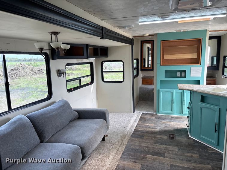 image for item EA7234 2012 Puma Towables Palamino Camper