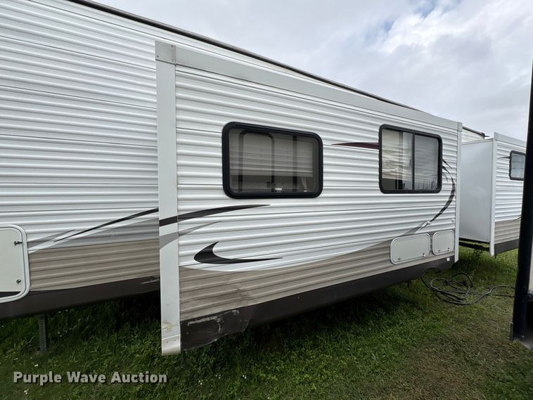 image for item EA7235 2014 Wildwood Forest River camper