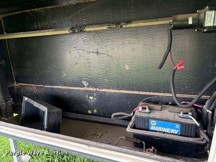 image for item EA7235 2014 Wildwood Forest River camper