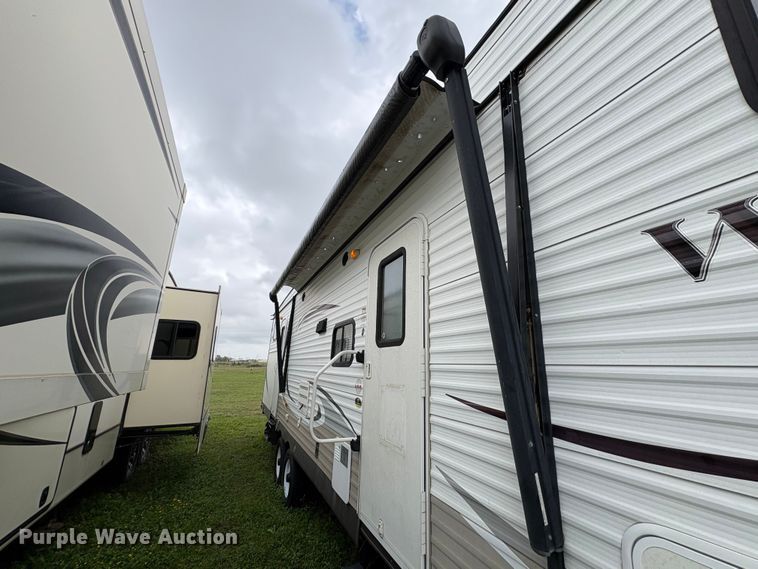 image for item EA7235 2014 Wildwood Forest River camper