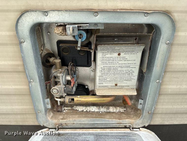 image for item EA7235 2014 Wildwood Forest River camper