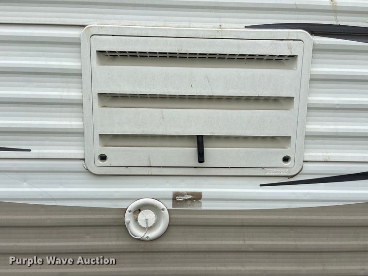 image for item EA7235 2014 Wildwood Forest River camper