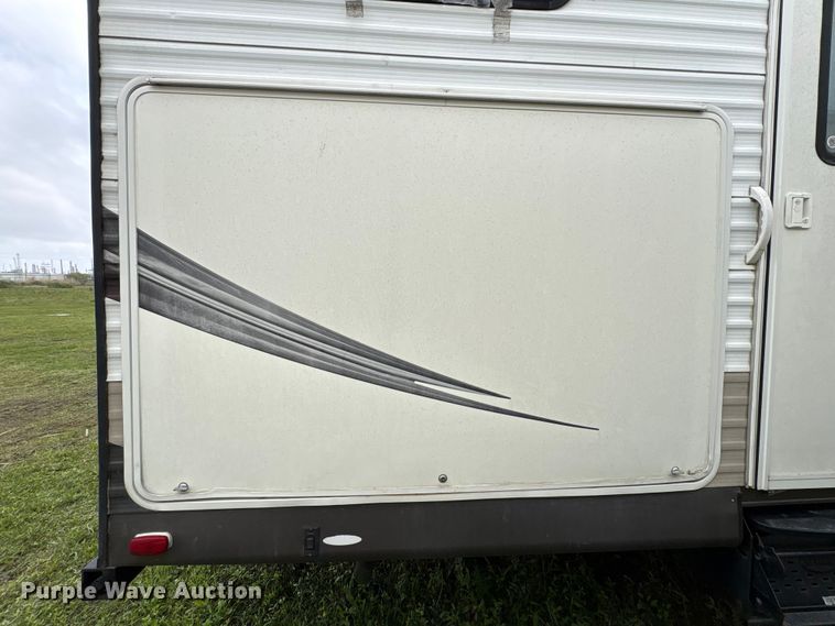 image for item EA7235 2014 Wildwood Forest River camper