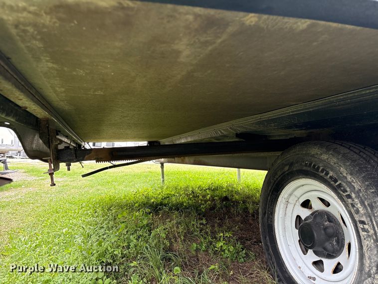 image for item EA7235 2014 Wildwood Forest River camper