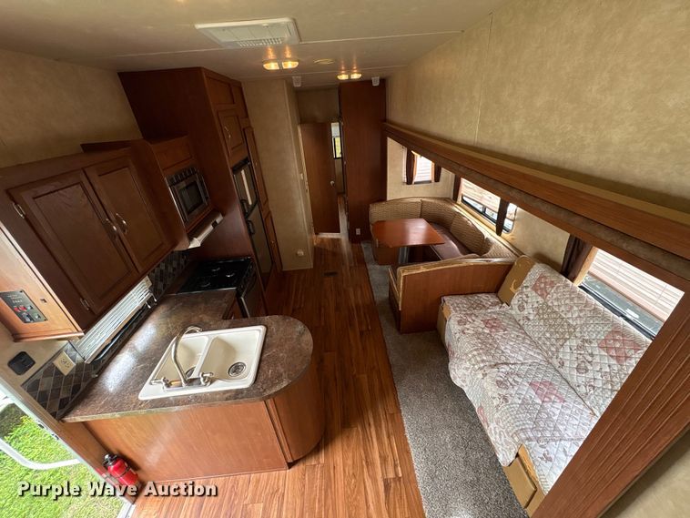 image for item EA7235 2014 Wildwood Forest River camper