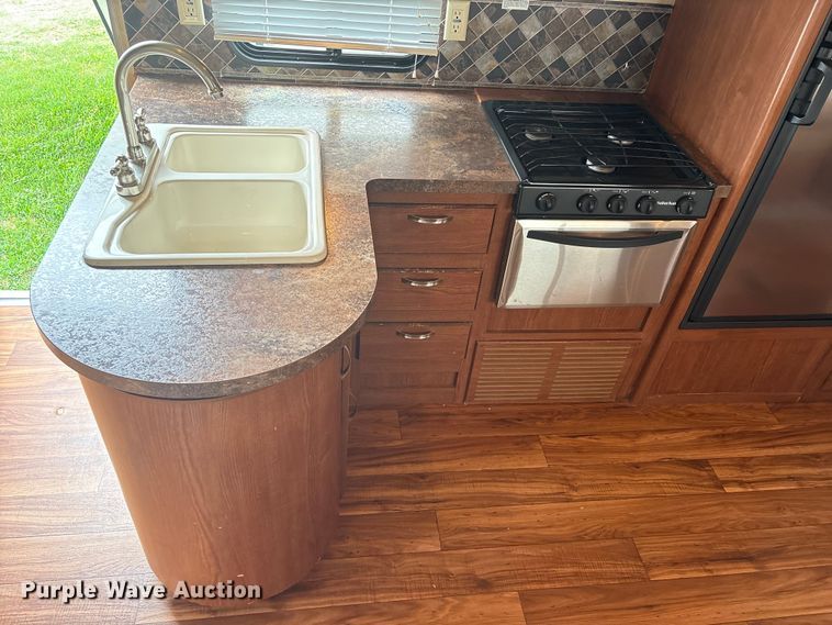 image for item EA7235 2014 Wildwood Forest River camper