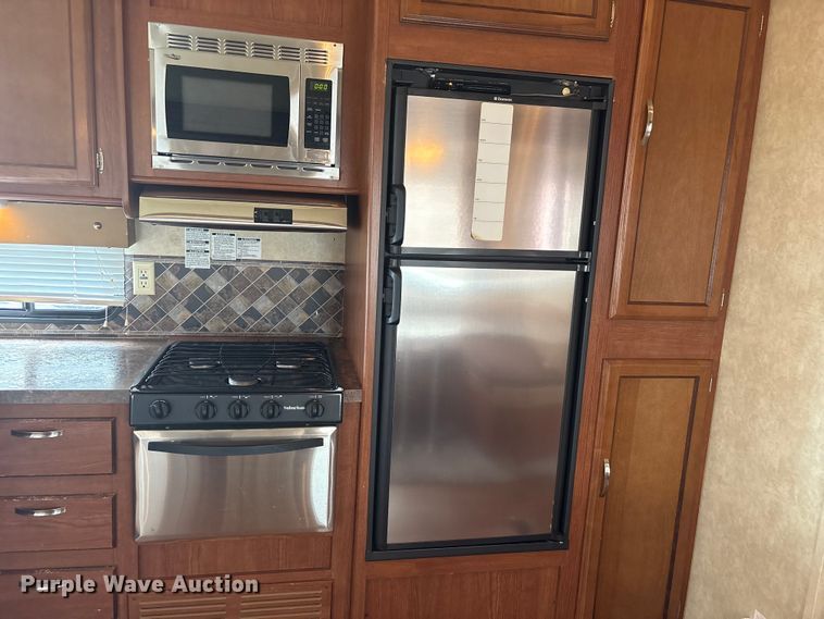 image for item EA7235 2014 Wildwood Forest River camper