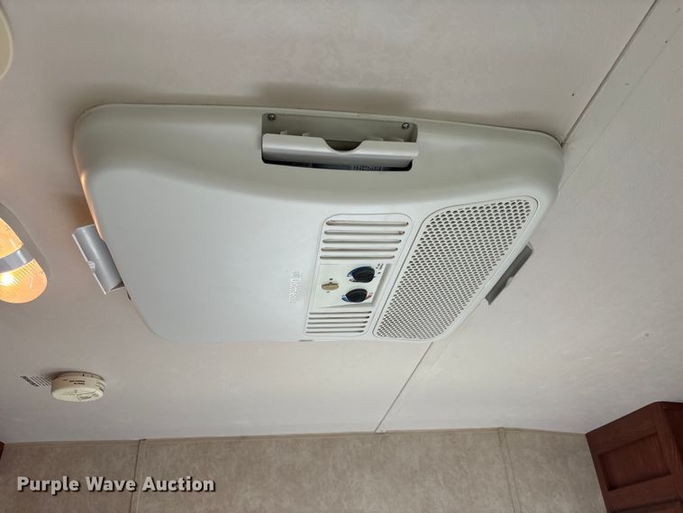 image for item EA7235 2014 Wildwood Forest River camper