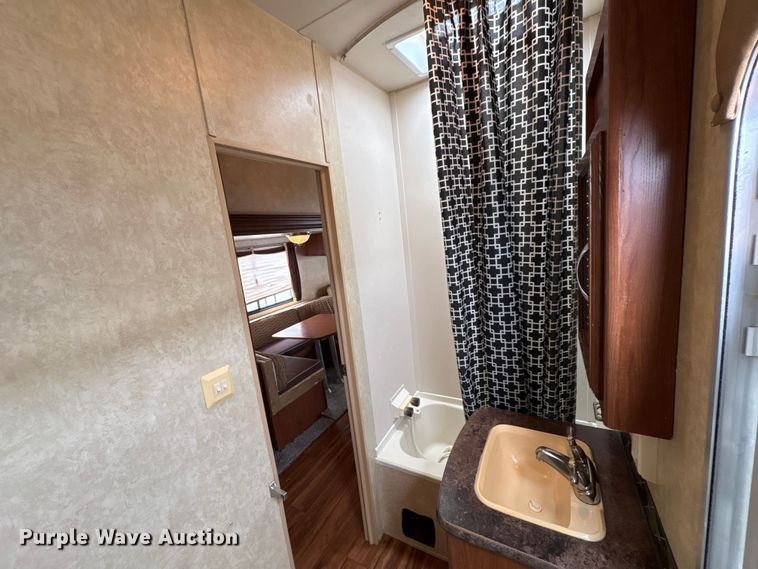 image for item EA7235 2014 Wildwood Forest River camper