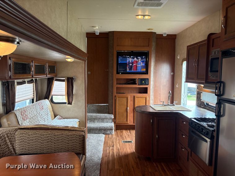 image for item EA7235 2014 Wildwood Forest River camper